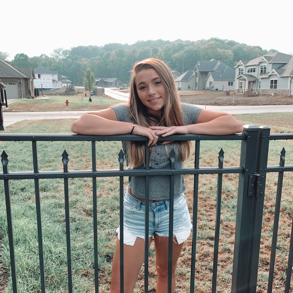 Meet your Posher, Marissa